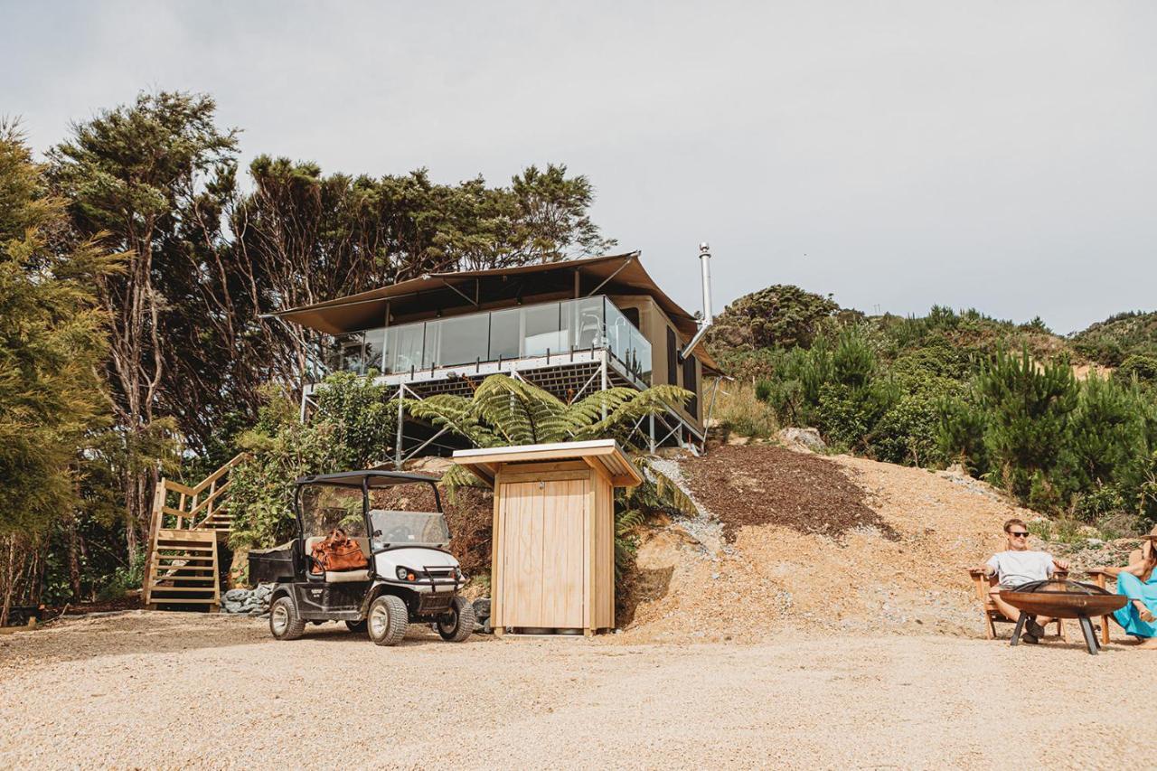 Drift Off Grid Luxury Eco Glamping Hotell Tarakohe Exteriör bild